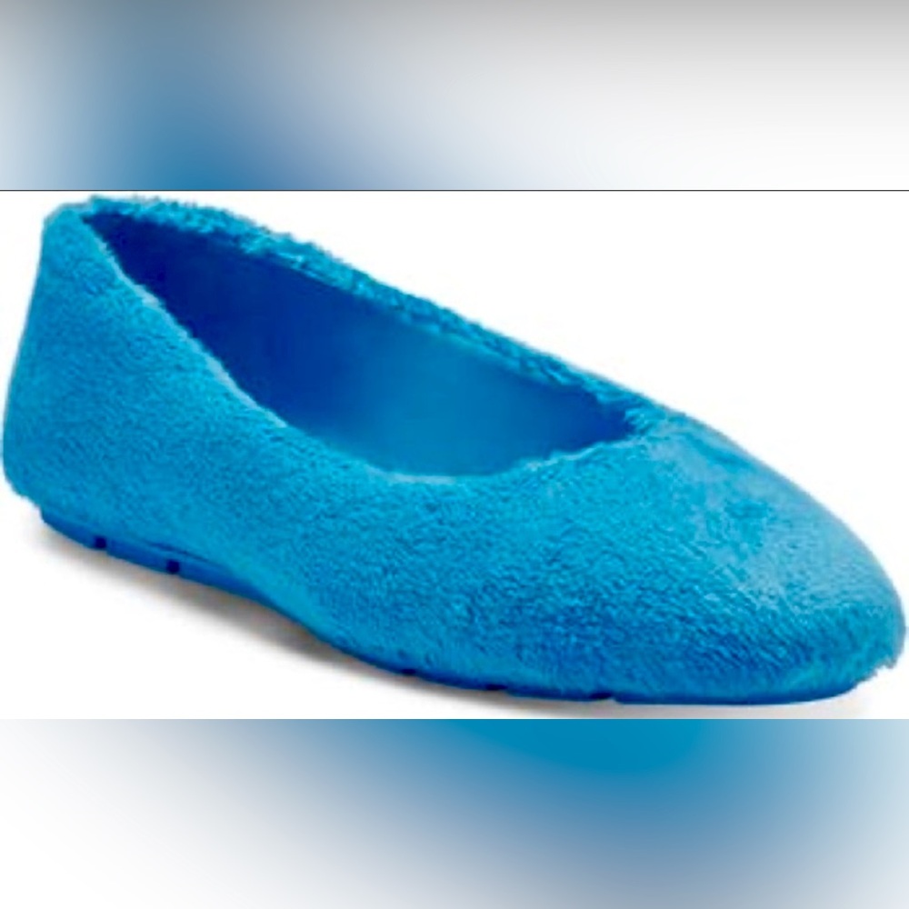 Jessica Simpson blue faux fur ballet flats
